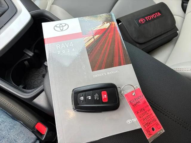 2024 Toyota RAV4 XLE Premium