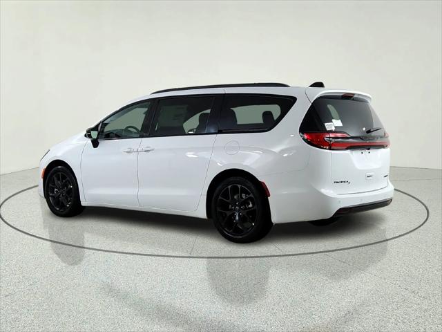2027 Chrysler Pacifica Limited