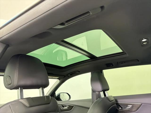 2025 Audi Q8 Premium 55 TFSI quattro