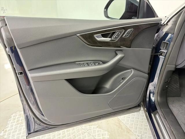 2025 Audi Q8 Premium 55 TFSI quattro