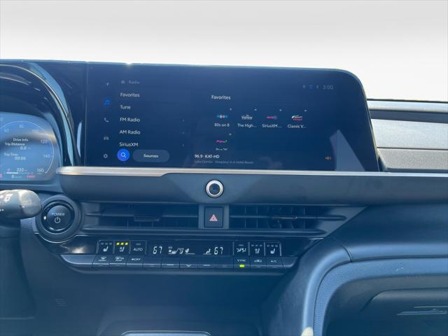 2025 Toyota Crown Signia Limited