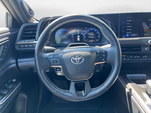 2025 Toyota Crown Signia Limited