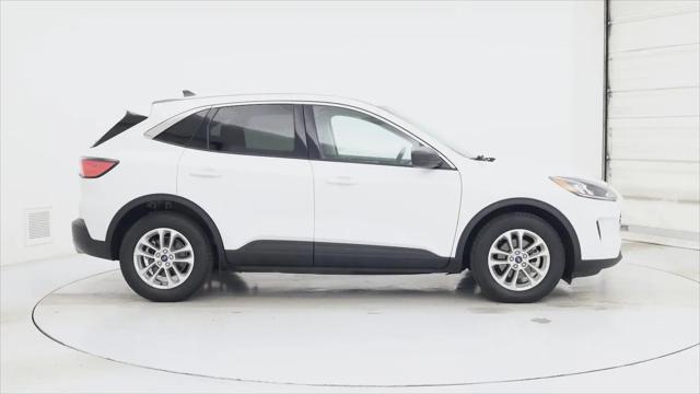 2022 Ford Escape SE Hybrid