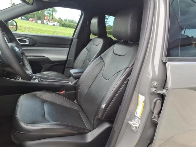 2023 Jeep Compass Latitude Lux FWD