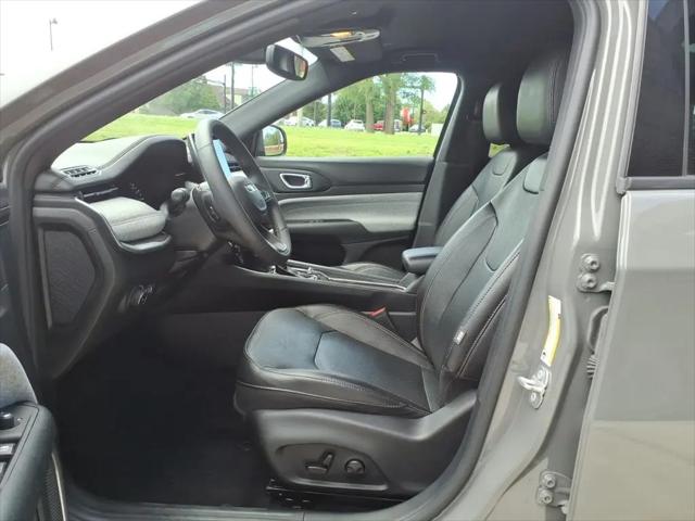 2023 Jeep Compass Latitude Lux FWD
