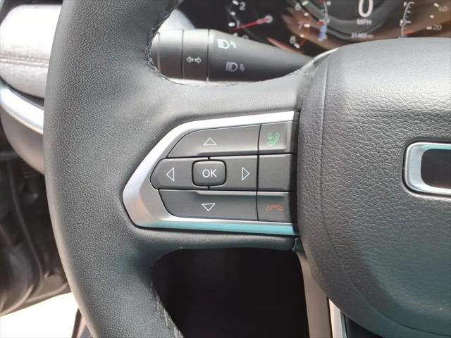2023 Jeep Compass Latitude Lux FWD