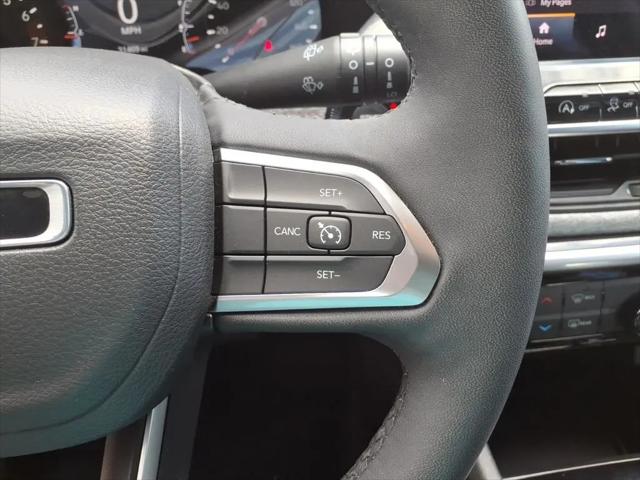2023 Jeep Compass Latitude Lux FWD