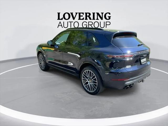 2023 Porsche Cayenne Platinum Edition