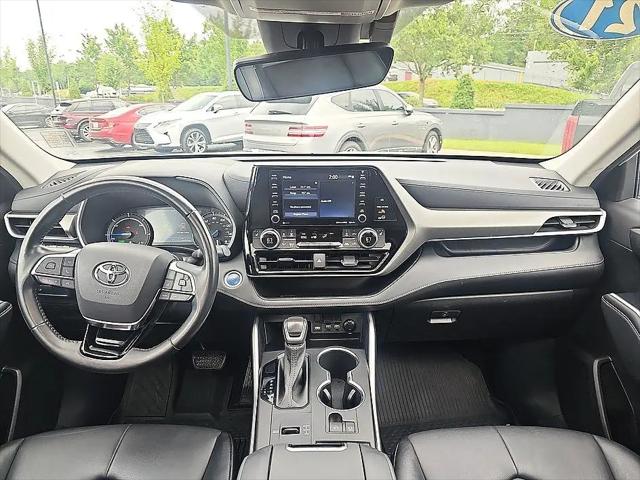 2021 Toyota Highlander Hybrid XLE