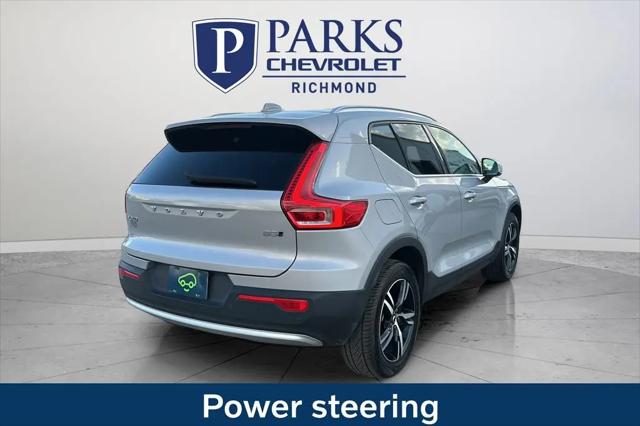 2023 Volvo XC40 B5 Plus Bright Theme
