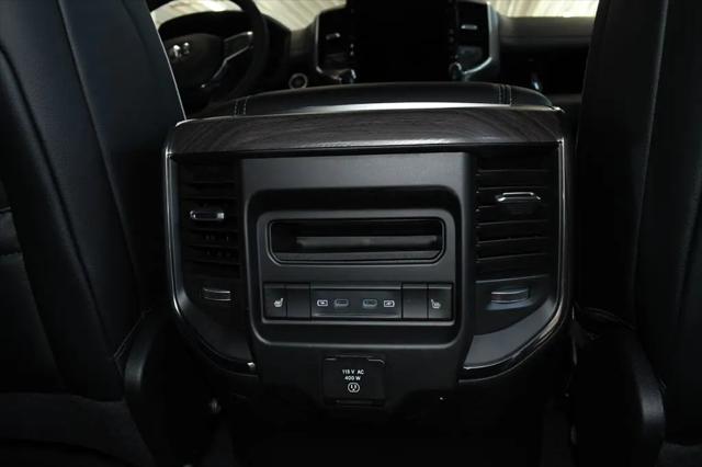 2026 Ram 1500 Laramie Crew Cab 4x4 5'7" Box