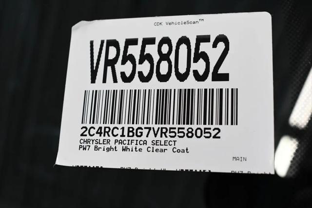 2027 Chrysler Pacifica Select