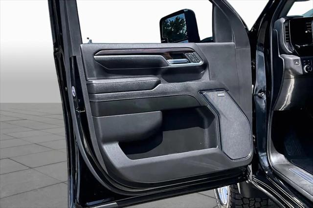 2024 GMC Sierra 2500HD 4WD Crew Cab Standard Bed SLT