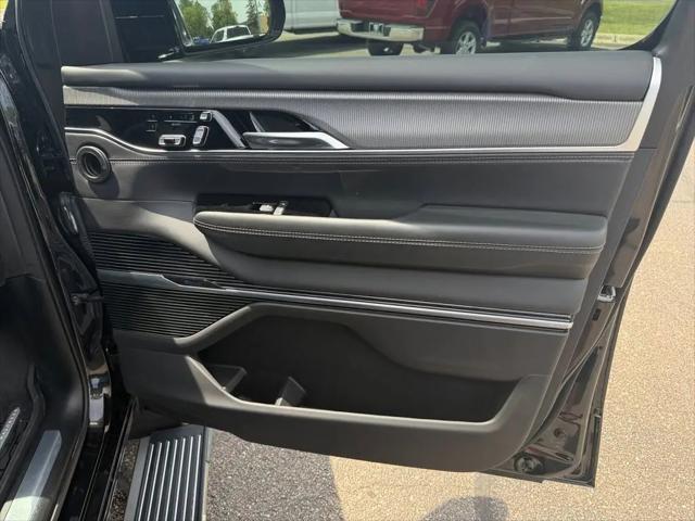2023 Jeep Grand Wagoneer Series II Obsidian