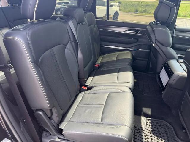 2023 Jeep Grand Wagoneer Series II Obsidian