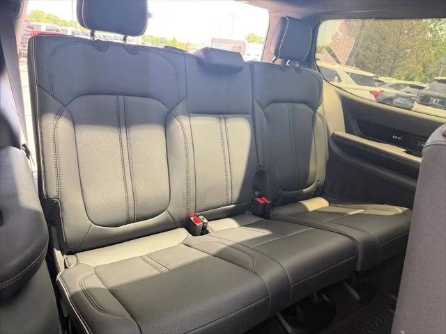 2023 Jeep Grand Wagoneer Series II Obsidian