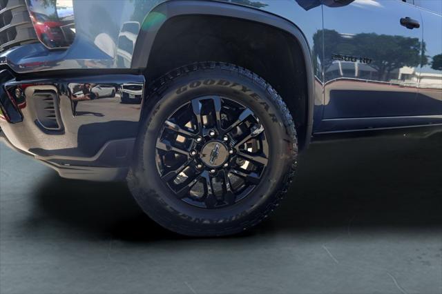 2025 Chevrolet Silverado 2500HD 4WD Crew Cab Standard Bed Custom