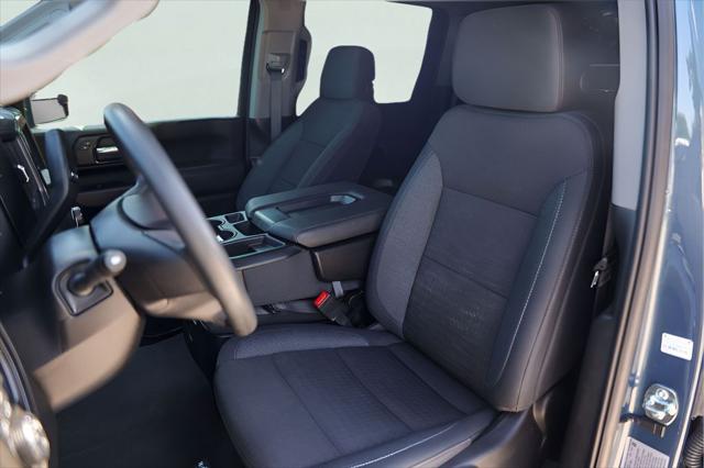 2025 Chevrolet Silverado 2500HD 4WD Crew Cab Standard Bed Custom