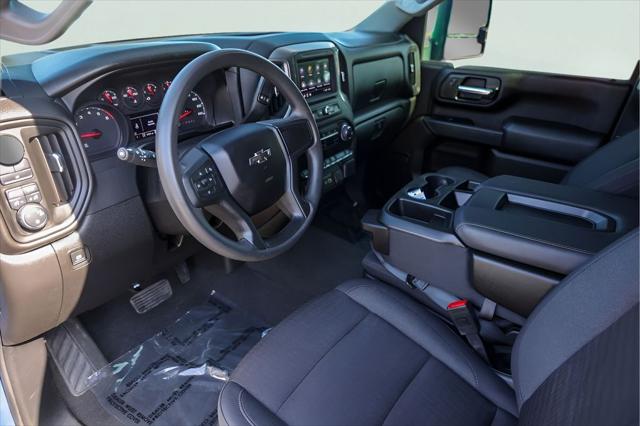 2025 Chevrolet Silverado 2500HD 4WD Crew Cab Standard Bed Custom