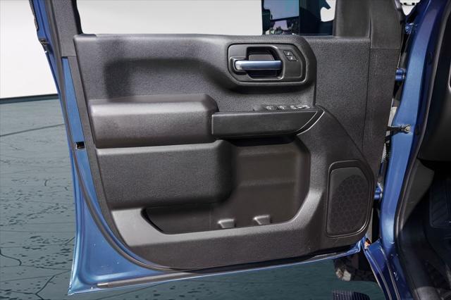2025 Chevrolet Silverado 2500HD 4WD Crew Cab Standard Bed Custom