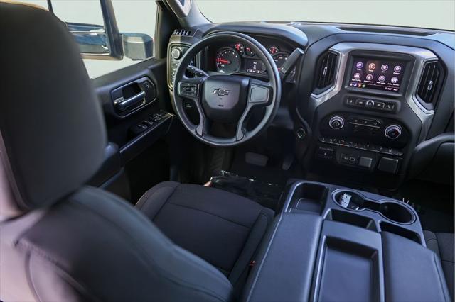 2025 Chevrolet Silverado 2500HD 4WD Crew Cab Standard Bed Custom