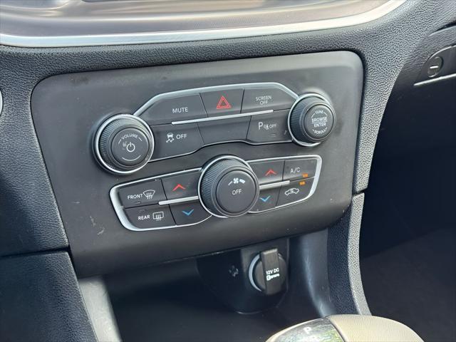2021 Dodge Charger SXT RWD