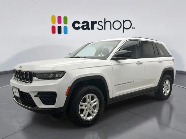 2023 Jeep Grand Cherokee Laredo 4x4 for sale in Hatfield, PA