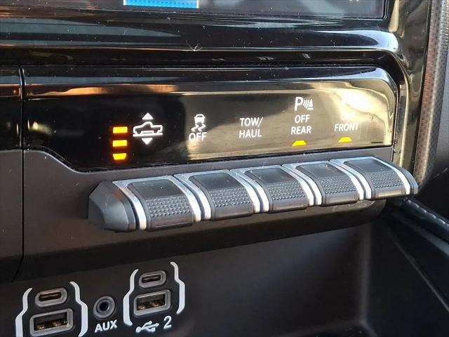 2023 Ram 1500 Limited Crew Cab 4x4 5'7" Box