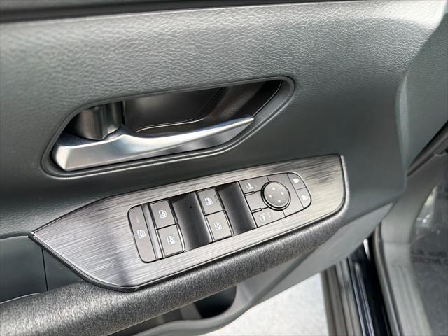 2025 Nissan Kicks SV FWD