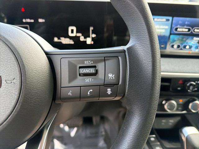 2025 Nissan Kicks SV FWD