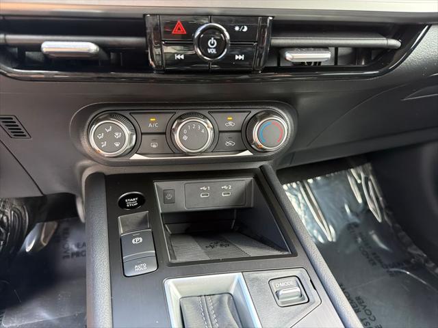 2025 Nissan Kicks SV FWD