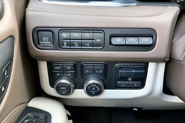 2024 GMC Yukon 4WD Denali