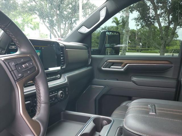 2024 Chevrolet Silverado 2500HD 4WD Crew Cab Standard Bed High Country