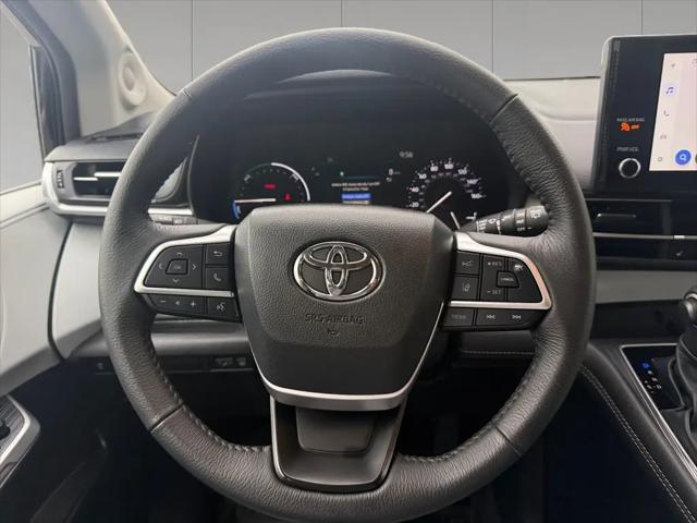 2025 Toyota Sienna XLE