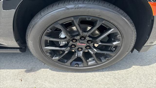 2023 GMC Yukon 4WD Denali