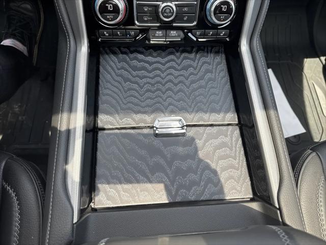 2023 GMC Yukon 4WD Denali
