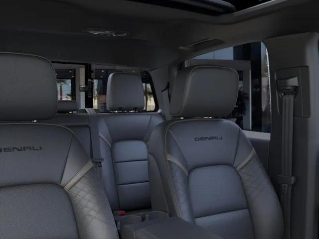 2026 GMC Canyon Denali, 4WD