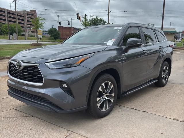 2025 Toyota Highlander XLE