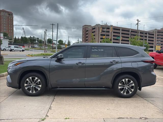 2025 Toyota Highlander XLE