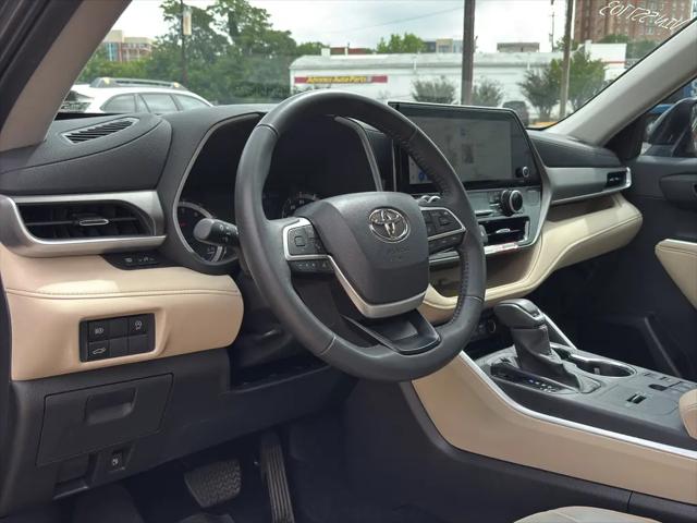 2025 Toyota Highlander XLE