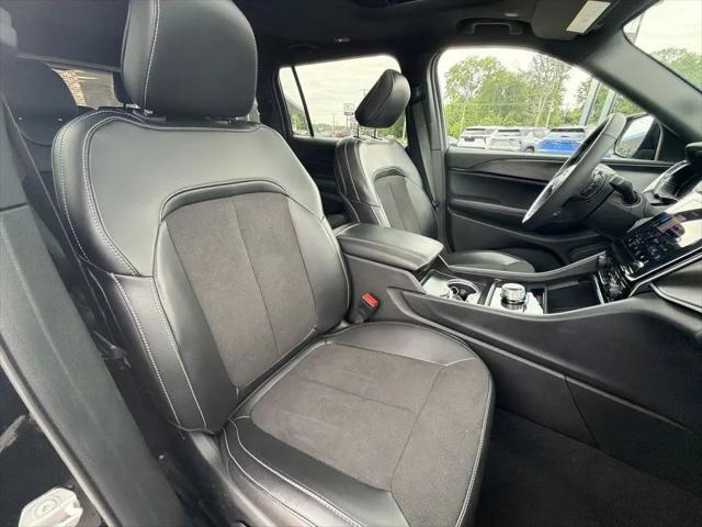 2024 Jeep Grand Cherokee L Altitude X 4x4