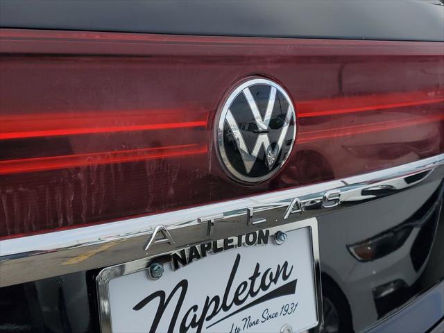 2025 Volkswagen Atlas Cross Sport 2.0T SE w/Technology