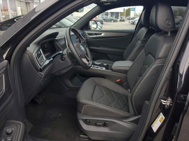 2025 Volkswagen Atlas Cross Sport 2.0T SE w/Technology