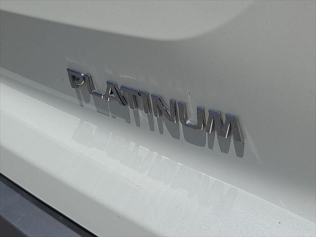 2023 Nissan Pathfinder Platinum FWD