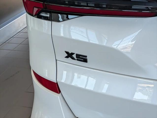 2026 BMW X5 M60i