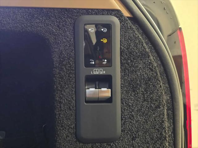 2026 Land Rover Range Rover P550e SE