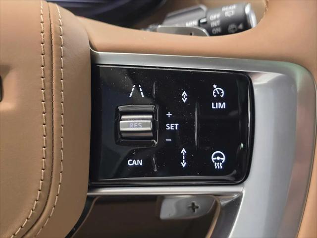 2026 Land Rover Range Rover P550e SE
