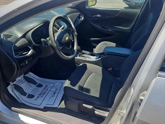 2017 Chevrolet Malibu LS