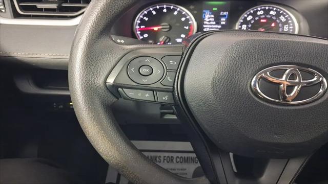 2020 Toyota RAV4 LE