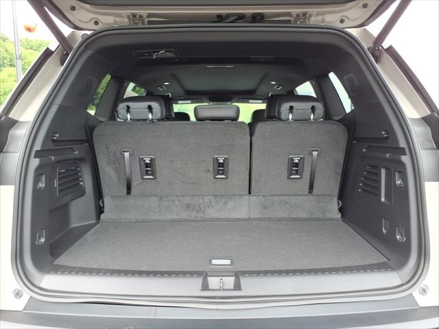 2026 GMC Acadia AT4 AWD